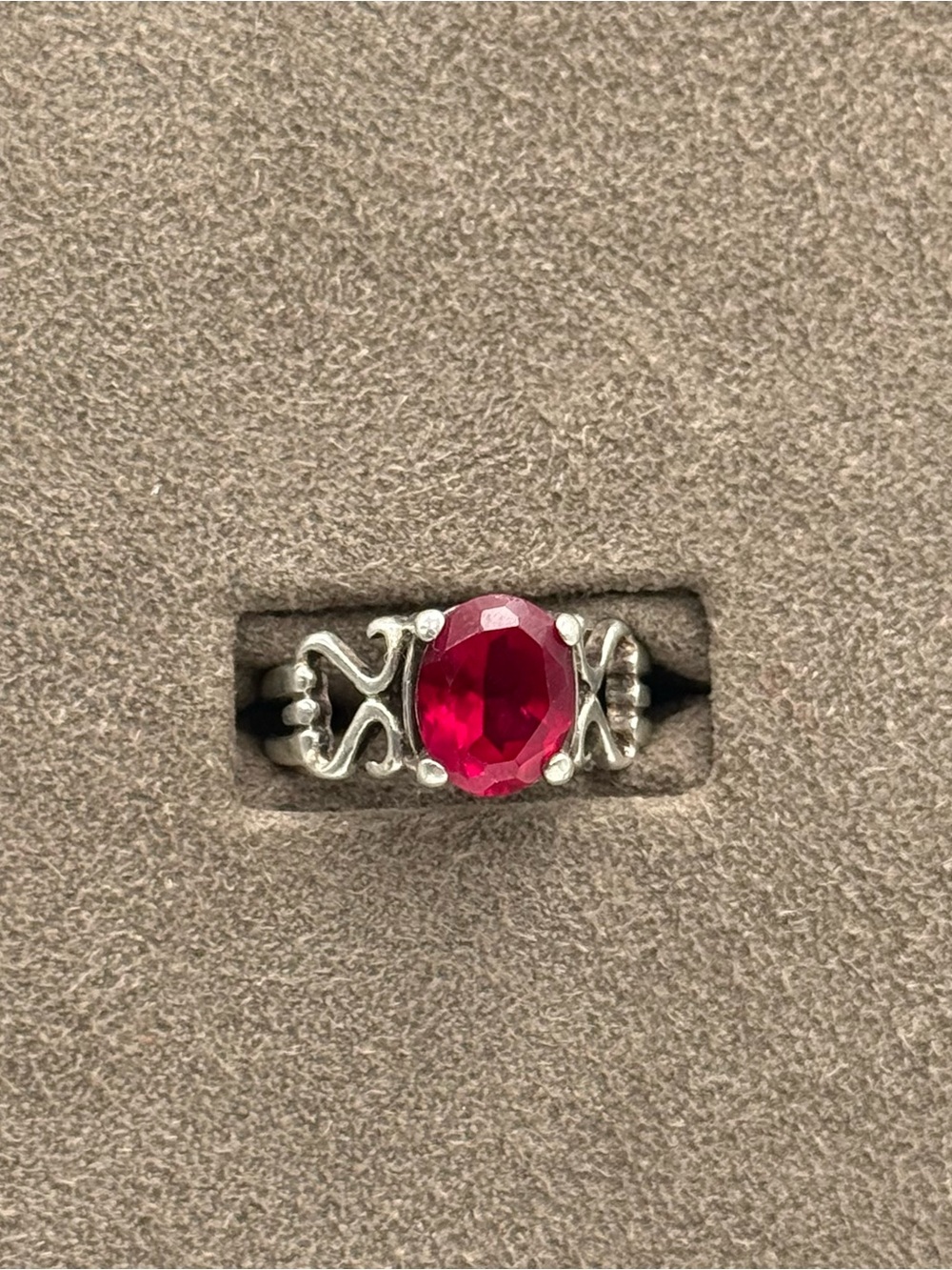 Sterling Silver Women’s  band Ring with Ruby faceted  Oval Gemstone